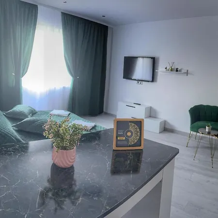 Cataleya Luxury Room's *