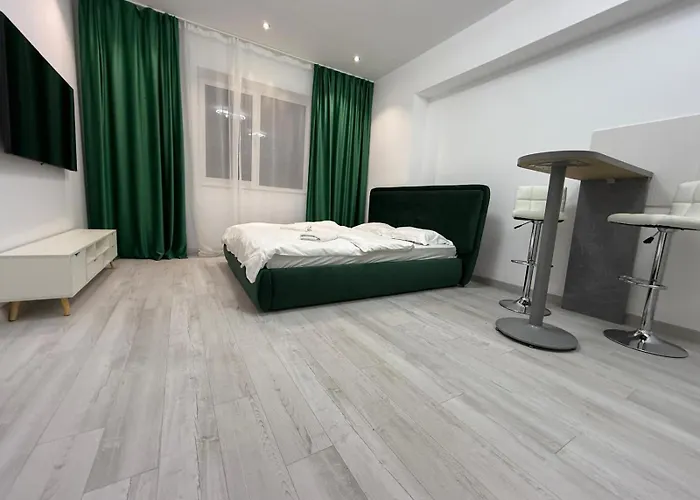 Cataleya Luxury Room's *