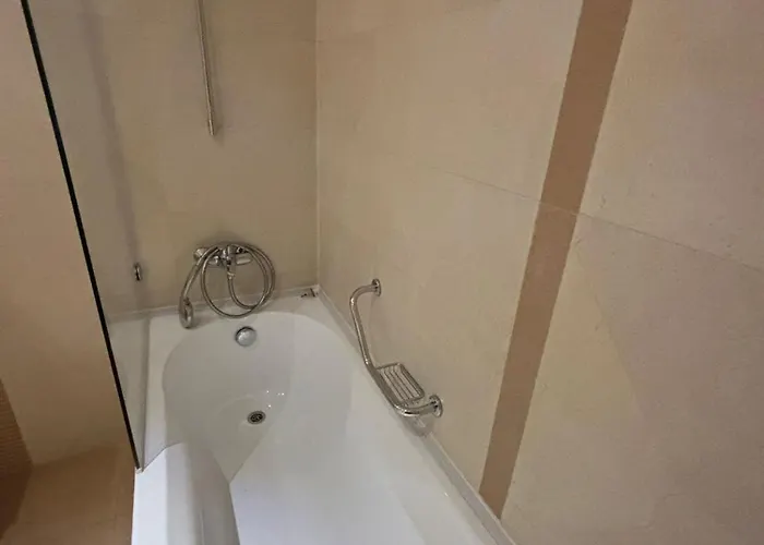 Cataleya Luxury Room's *